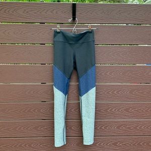 Outdoor Voices 7/8 springs leggings